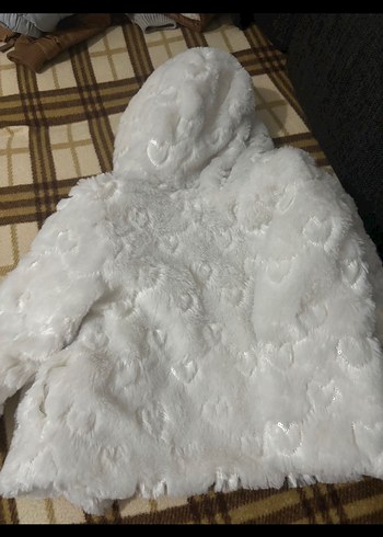 Kız Çocuk Beyaz Kapüşonlu Kürk Detaylı Ceket - Görsel 3