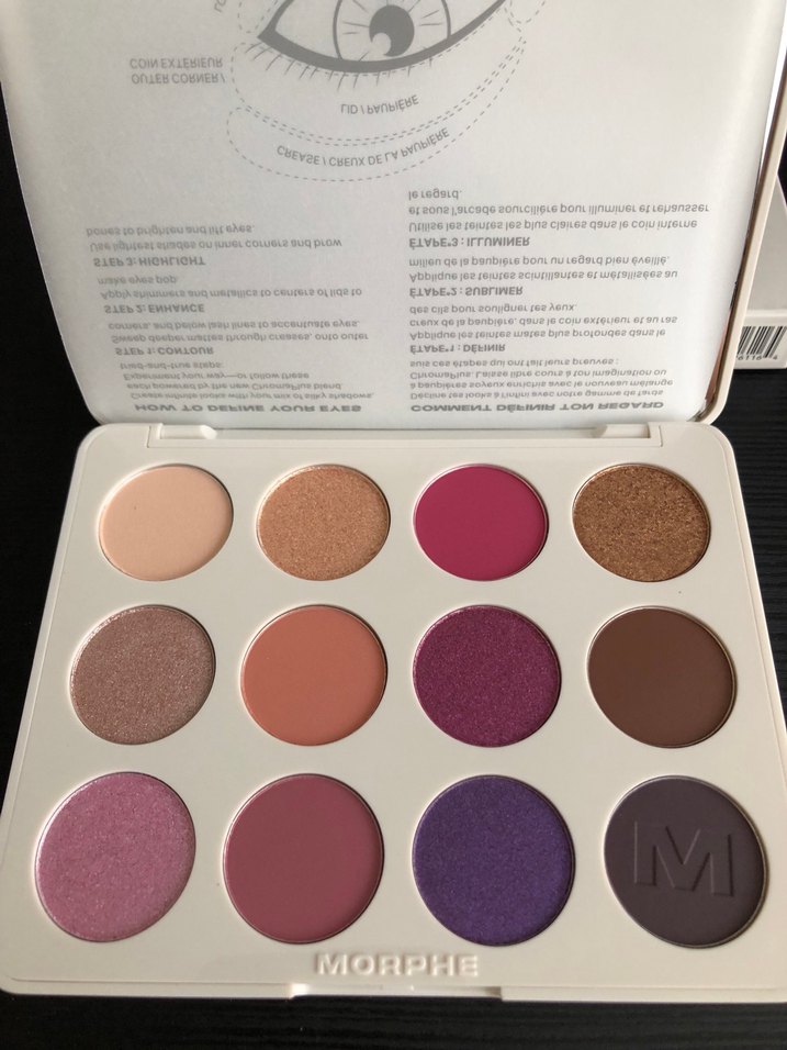 Morphe Electric Currant 12 Renk Nude ve Canlı Göz Farı Paleti - Görsel 2