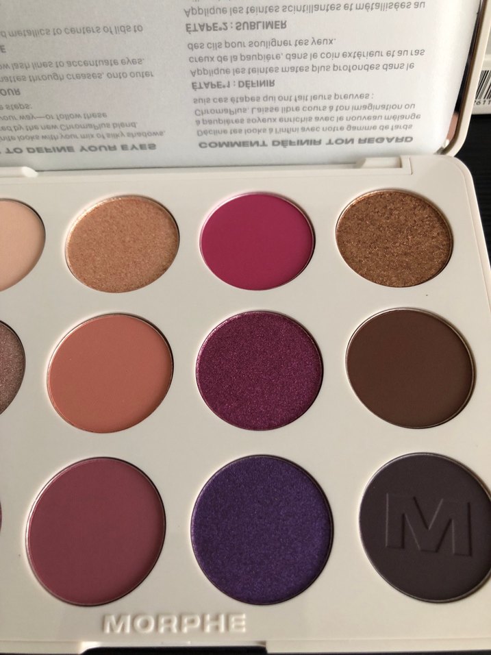 Morphe Electric Currant 12 Renk Nude ve Canlı Göz Farı Paleti - Görsel 5