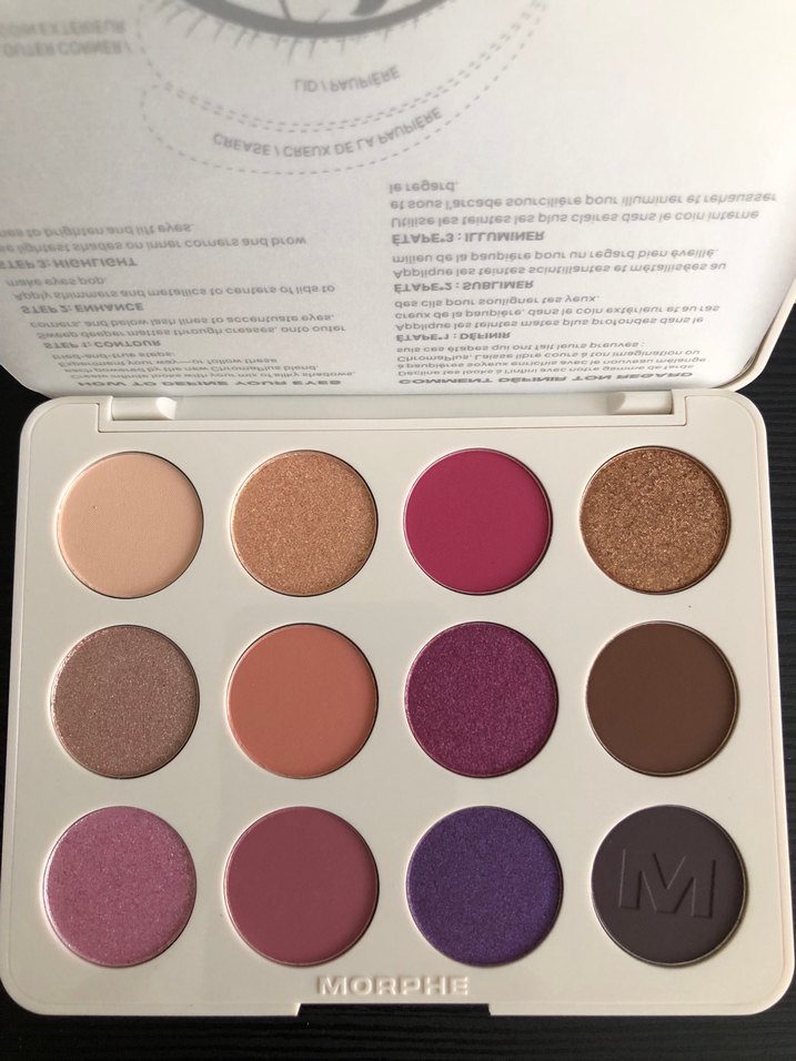 Morphe Electric Currant 12 Renk Nude ve Canlı Göz Farı Paleti - Görsel 3