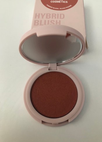 Beden Kylie Hybrid Blush Sienna