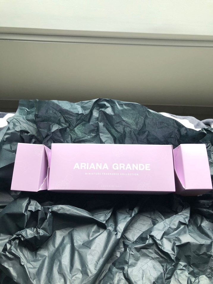 Ariana Grande Mini Cracker Parfüm Seti - Görsel 2