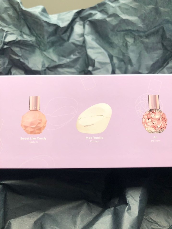 Ariana Grande Mini Cracker Parfüm Seti - Görsel 4