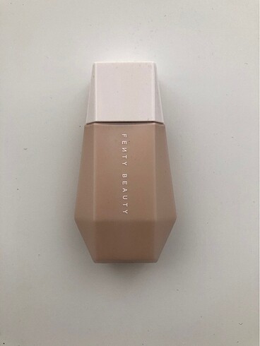 Fenty Beauty Easy Drop Renkli Nemlendirici