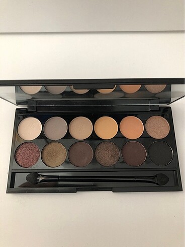 Sleek Au Naturel Far Paleti