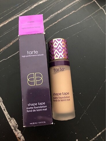 Tarte Shape Tape Fondöten
