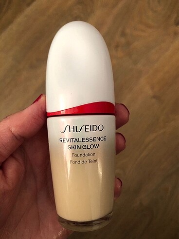 Shiseido Skin Glow Fondöten