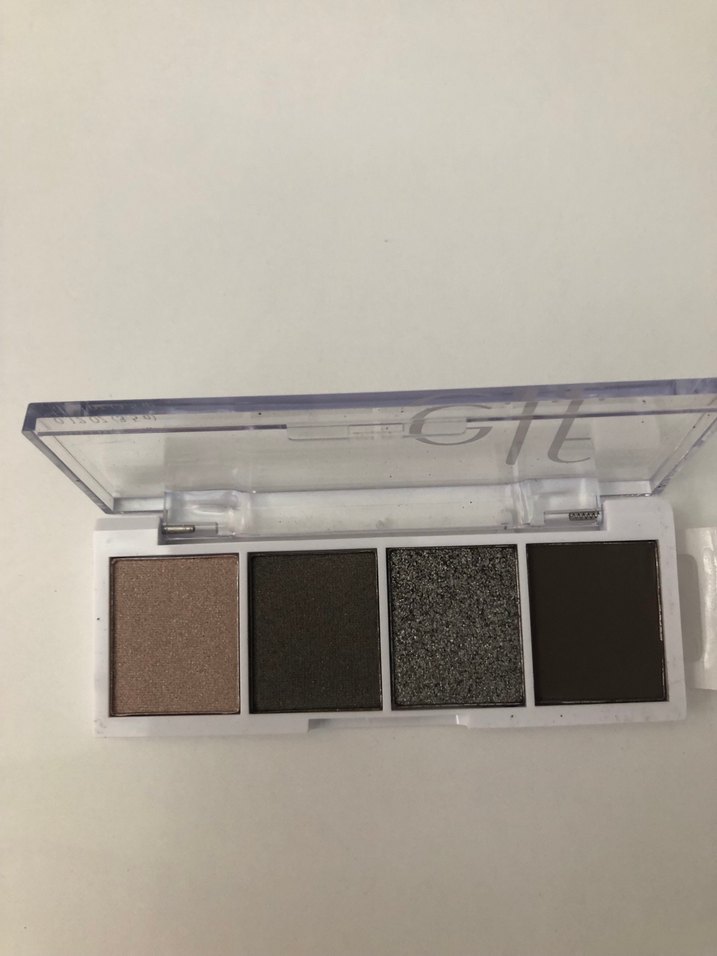 Elf Smokeshadow Gri ve Bej Tonlarında Dörtlü Far Paleti - Görsel 4