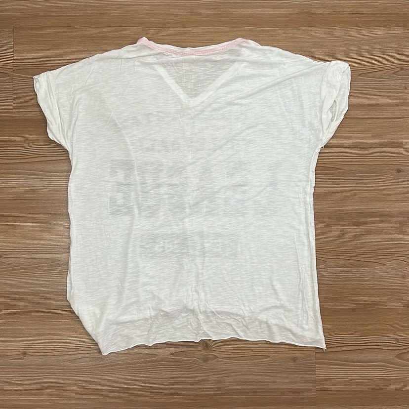 V Yaka Beyaz Kadın Tişört - Görsel 3