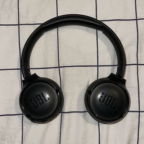 jbl 560t