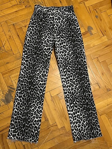 leopar jean