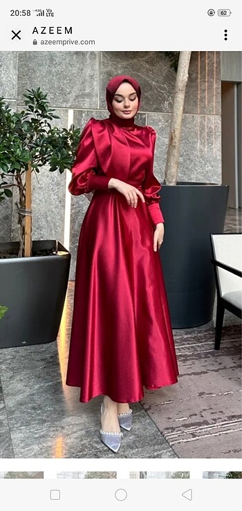 Azeemprive / Bordo Abiye