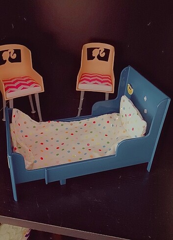 Barbie uzayan yatak ve sandalyesi 