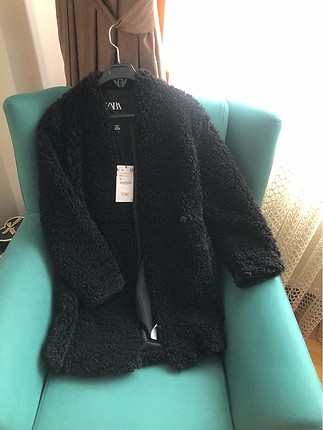 Zara?nın meşhur pofidik montu
