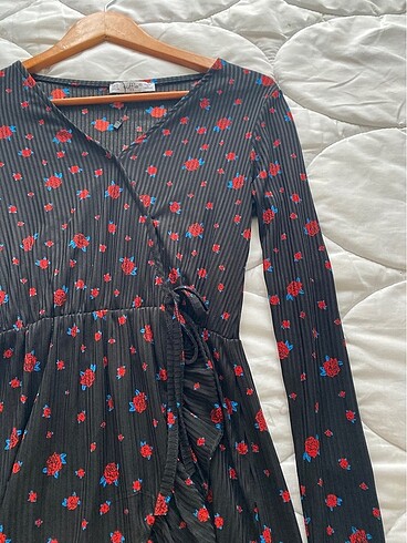 Zara Mini Çiçek Desenli Elbise