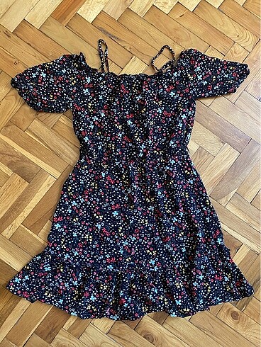 Çiçek desenli mini elbise