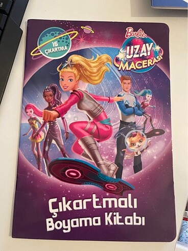 Barbie Çıkartmalı Boyama Kitabı