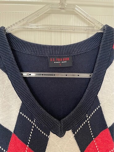 m Beden U.S. Polo Assn. V Yaka Desenli Kazak