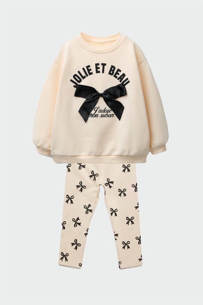 Fiyonk Detaylı Beyaz Kız Bebek Takımı - Görsel 3