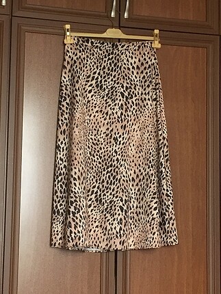 Leopar desenli etek