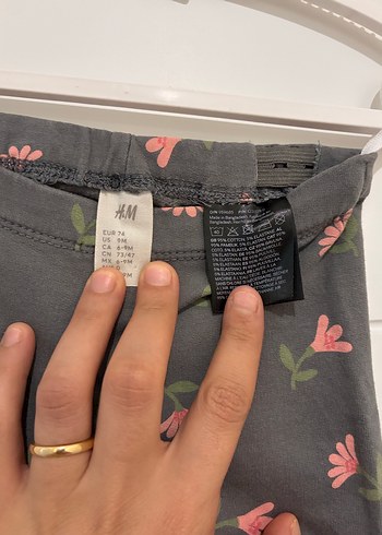 6-9 Ay Beden gri Renk Hm Kız Çocuk Gri Çiçek Desenli Düğmeli Tayt