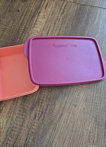 Tupperware Tupperware üç bölmeli saklama kabı