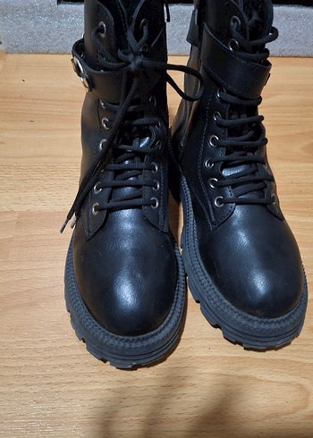 Siyah Deri Platform Topuklu Goth Botlar - Görsel 5