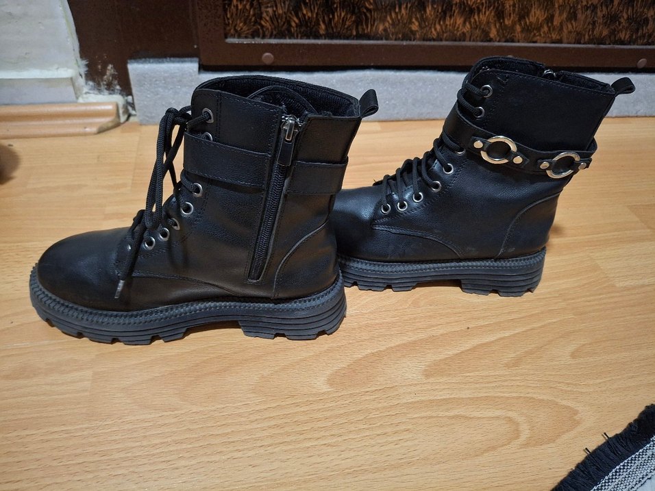 Siyah Deri Platform Topuklu Goth Botlar - Görsel 2