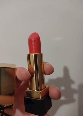 Yves Saint Laurent Yves Saint Laurent Ruj mercan rengi