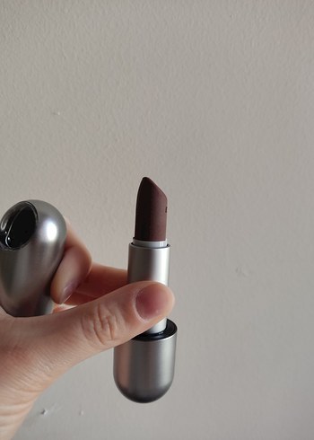 r.e.m beauty tiramisu rengi ruj - Görsel 5