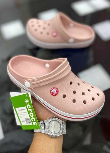 Crocs 