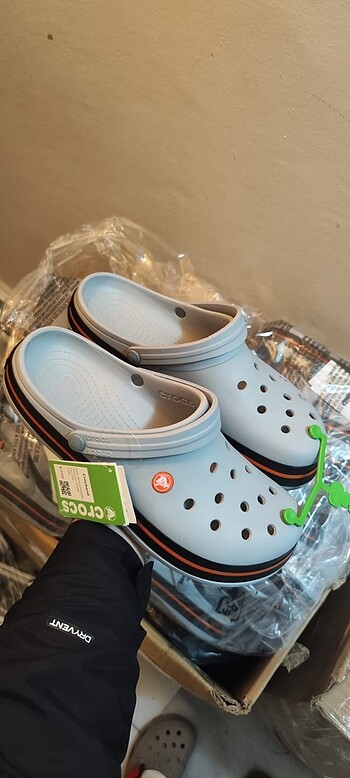Gri CROCS