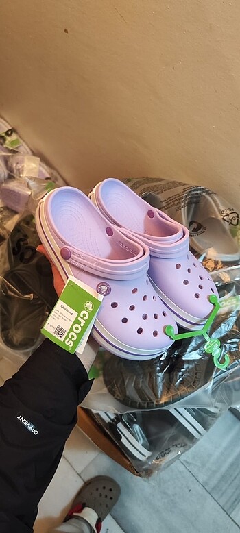 Lila CROCS