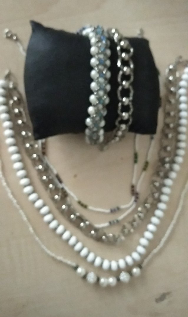 Beyaz Boncuklu Bohem Kadın Kolyesi ve bilekliklr - Görsel 2