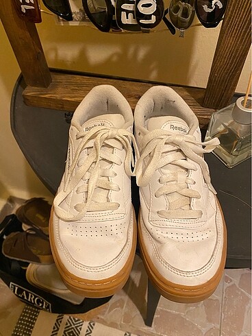 REEBOK
