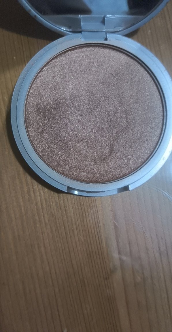 The Balm Betty-Lou Manizer Aydınlatıcı - Görsel 2