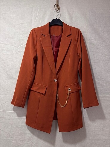 Astarlı Zincir Detaylı Blazer Ceket