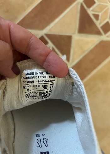 Converse Beyaz Kadın Pamuklu Spor Ayakkabı