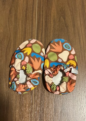 Çiçek Desenli Bohem Kız Bebek ev ayakkabısı baby on the go