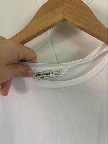 Stradivarius Stradivarius m beden beyaz bilek boy elbise