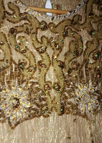 Boncuk İşlemeli Altın Renk abiye - Görsel 4