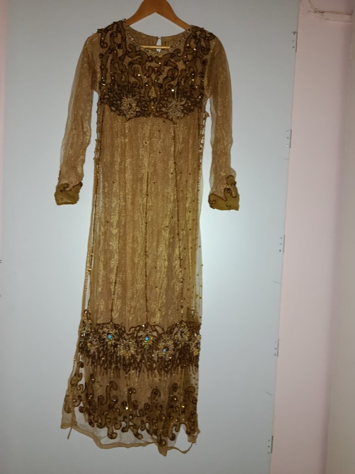 Boncuk İşlemeli Altın Renk abiye - Görsel 2