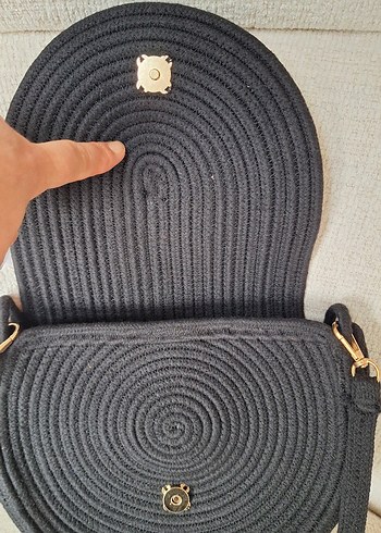 Siyah Triko Kadın Çanta Kırmızı Fiyonk Detaylı - Görsel 3