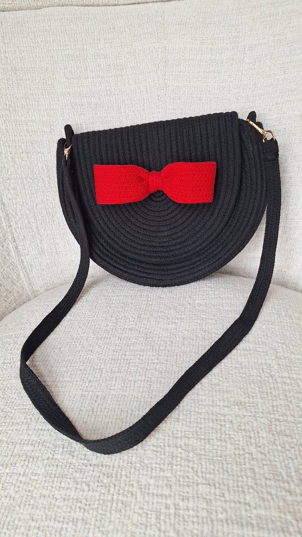 Siyah Triko Kadın Çanta Kırmızı Fiyonk Detaylı - Görsel 2