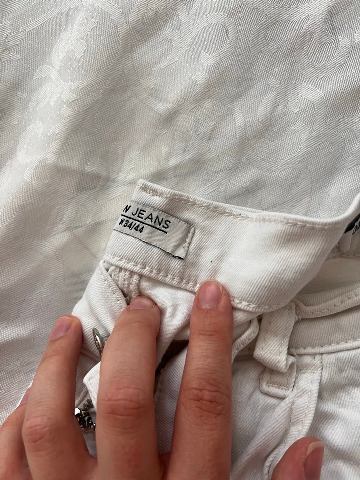 Kadın Beyaz Midi Bol Kesim Pantolon - Görsel 2