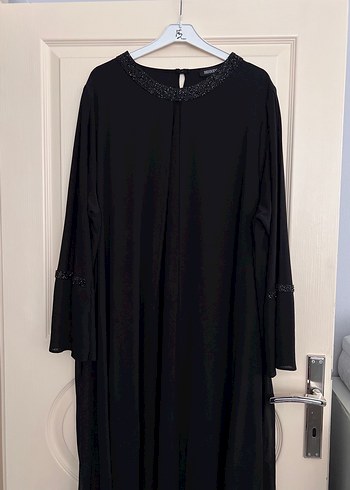 Uzun Siyah Kadın abiye - Görsel 6