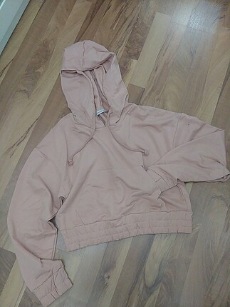 LCW crop sweatshirt..