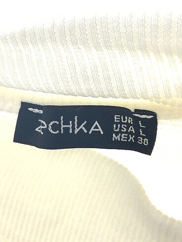 l Beden beyaz Renk PreLoved Büstiyer %70 İndirimli.