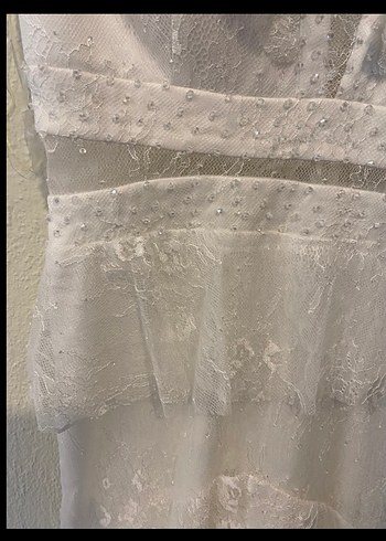 Beyaz V Yaka dantelli dış çekim elbisesi - Görsel 3