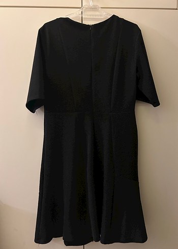 Siyah Midi Kısa Kollu Minimalist Elbise - Görsel 2